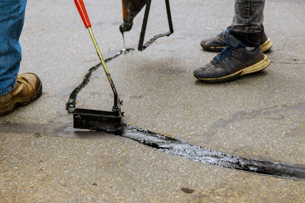 Best Asphalt Driveway Installation  in Stratford, TX